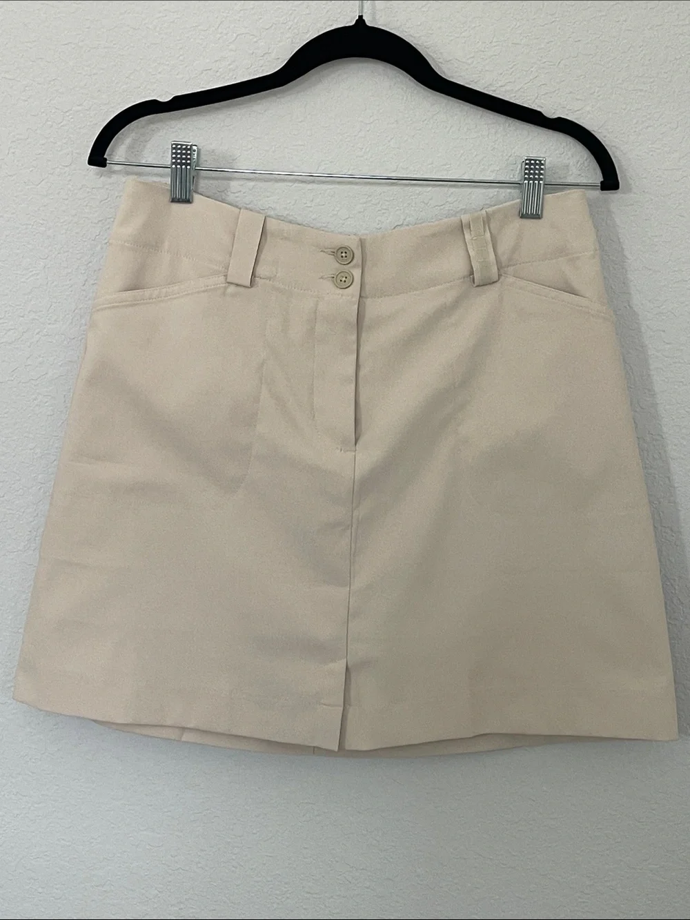 Nike Golf Dri-FIT Beige Golf Skort Women’s Size 8 Athletic Performance (EUC)